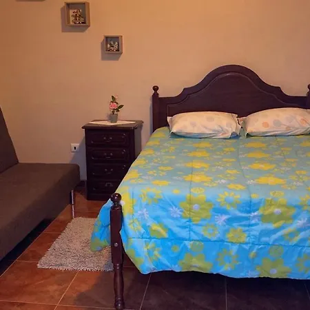 La Terraza De -suite 1 蓬他达维托亚